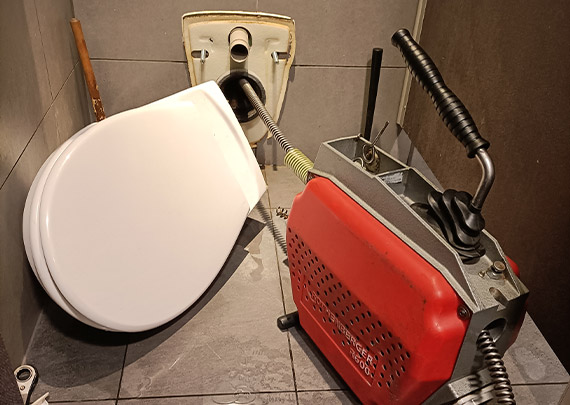 profi duguláselhárító rothenberg R600-as készülékkel wc duguláselhárítása, duguláselhárítás házilag, hasznos tanácsok, házi duguláselhárítás, házi duguláselhárítás praktikák, tippek duguláselhárításhoz, duguláselhárítás otthon, hasznos tanácsok házi duguláselhárításhoz