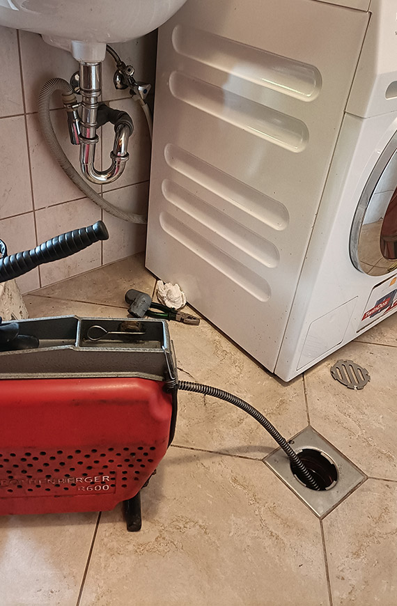 padlóösszefolyó duguláselhárítása Budapesten és Pest vármegyében, padlóösszefolyó duguláselhárítás, padlóösszefolyó duguláselhárítás Budapest, padlóösszefolyó duguláselhárítás Pest megye, padlóösszefolyó duguláselhárítás Pest vármegye